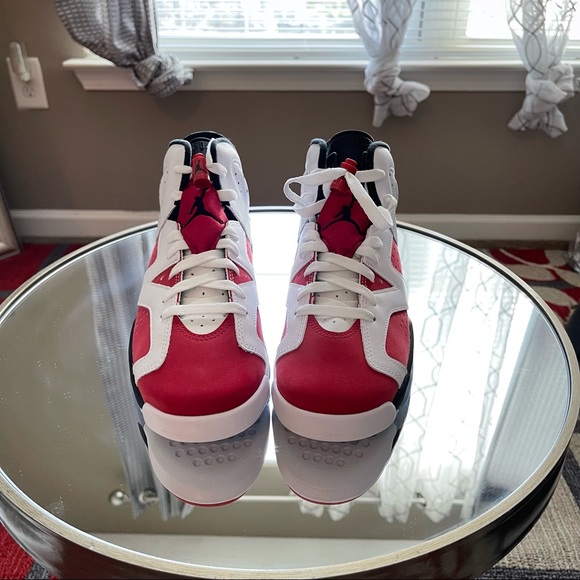 Youth Size 6.5  AIR JORDAN 6 RETRO (COLLECTION SNEAKERS 👟) - Picture 4 of 7